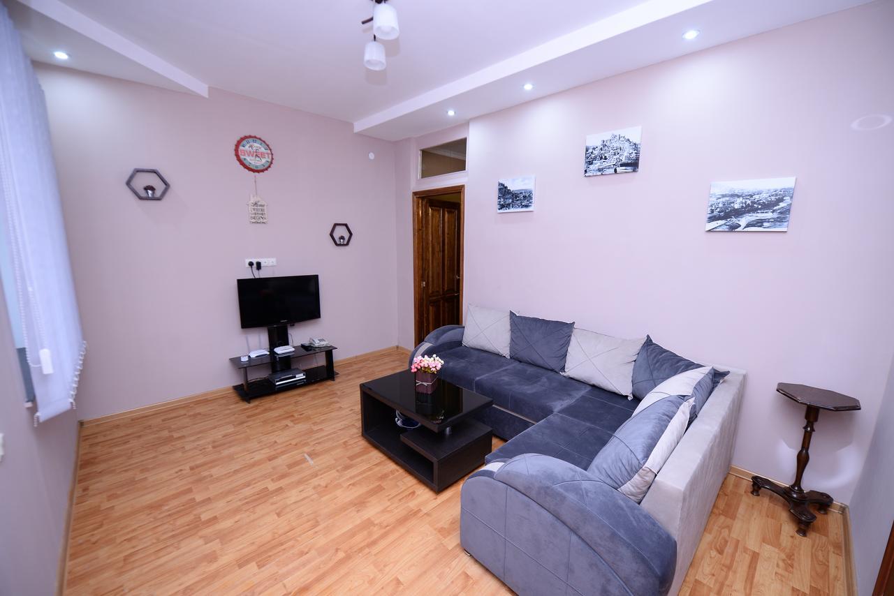 Sweet Home Apartment Tbilisi Ngoại thất bức ảnh