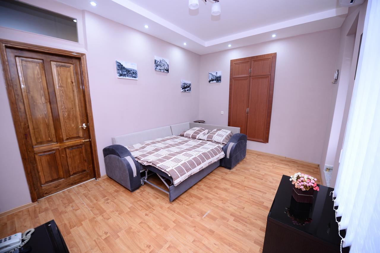 Sweet Home Apartment Tbilisi Ngoại thất bức ảnh